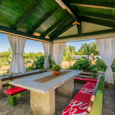 Rooms Valentino Vrh  Εξωτερικό φωτογραφία